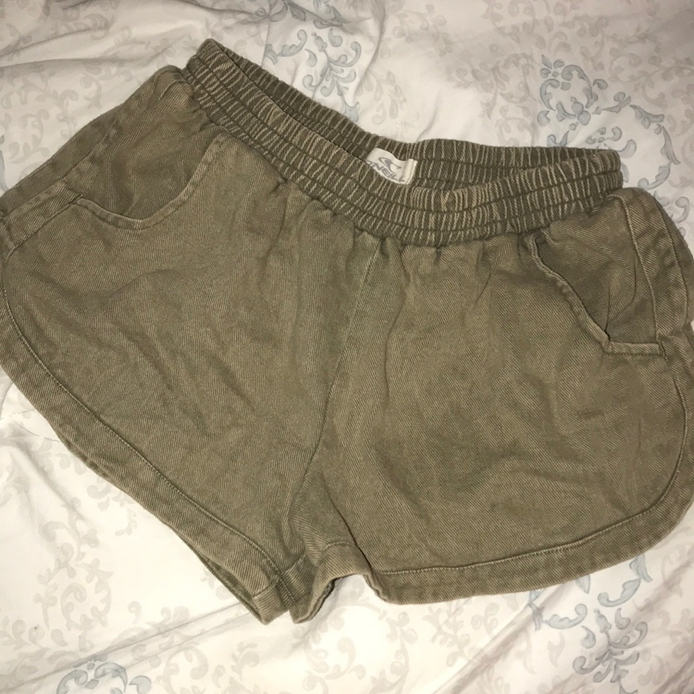 O’Neil green shorts